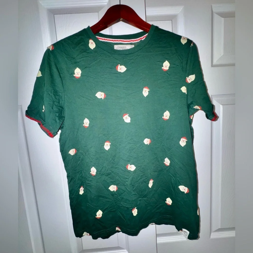 Free Planet Green Santa Graphic Tee w/rolled sleeves